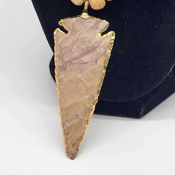 Beaded Necklace With Gold-Edged Stone Arrowhead Pendant *Flaw - Picture 3 of 13
